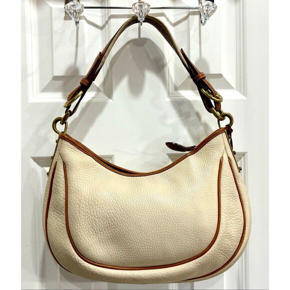 DOONEY & BOURKE - Vtg All Weather Pebble Leather Crescent Sac/Cream/British Tan - Picture 3 of 15